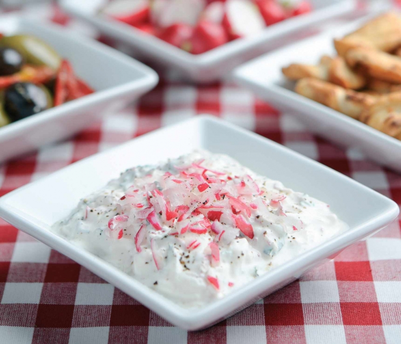 Greek-style Radish & Mint Dip Greek-style Radish & Mint Dip