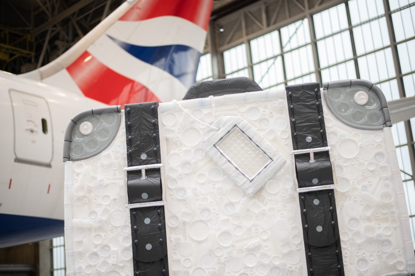 British Airways commits to removing 700 tonnes of single-use plastic from flights in 2020 British Airways commits to removing 700 tonnes of single-use plastic from flights in 2020