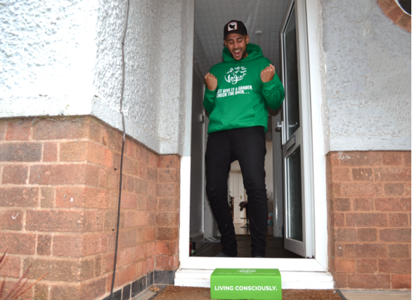 Vegan Snack Box Delivery Service Launches in the UK Vegan Snack Box Delivery Service Launches in the UK