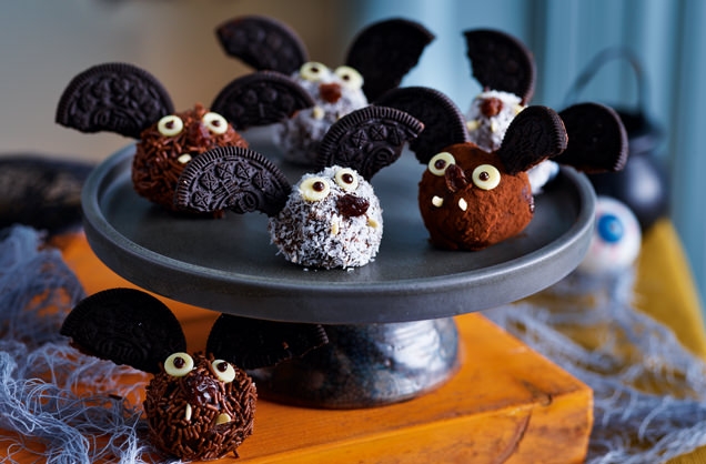 8 Movie Snacks to Make this Halloween 8 Movie Snacks to Make this Halloween