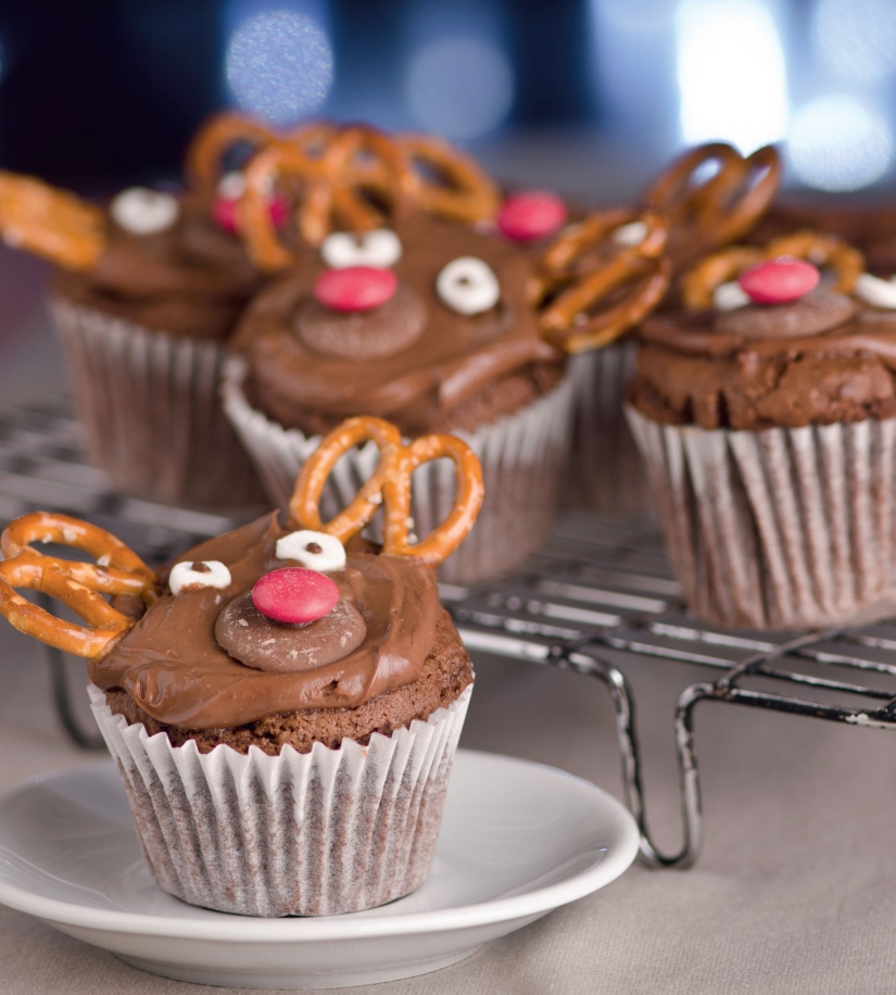 Chocolate Rudolph Cakes