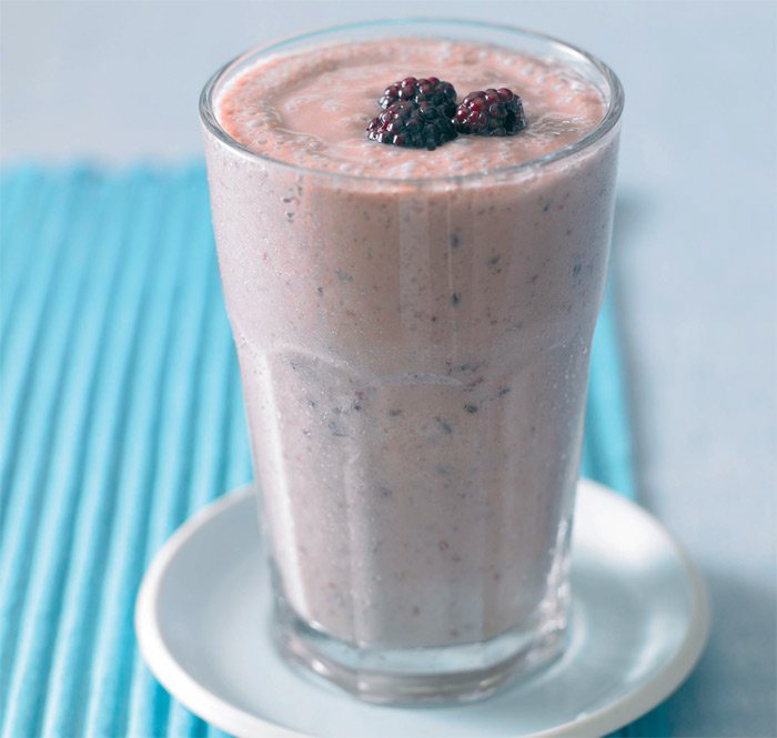 Banana Smoothie with Red Berries and Honey Recipe: Veggie