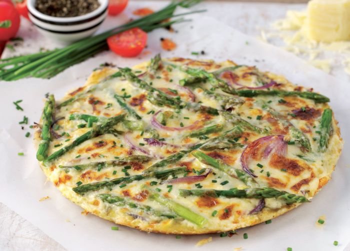 Asparagus, Red Onion and Cheese Omelette Recipe: Veggie