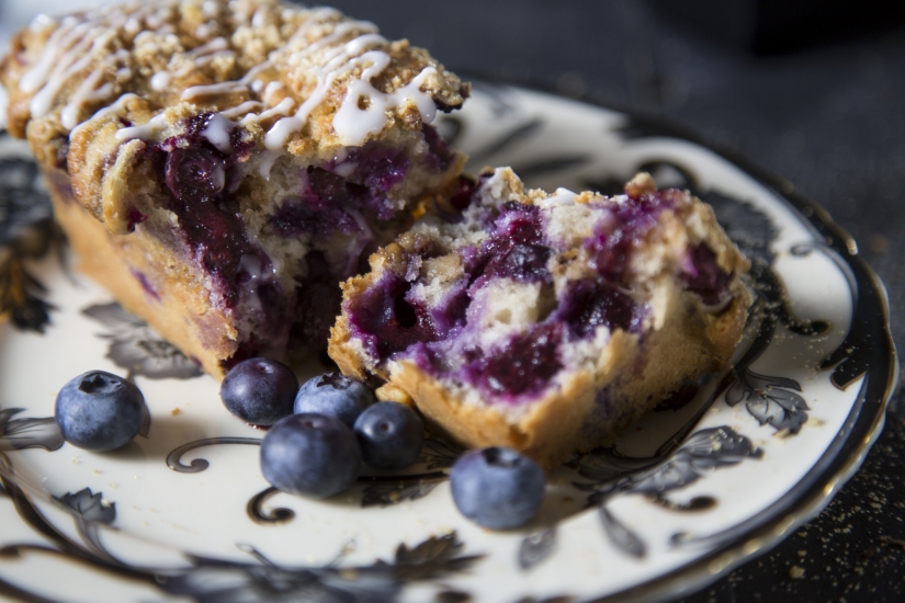 Blueberry and Walnut Cake