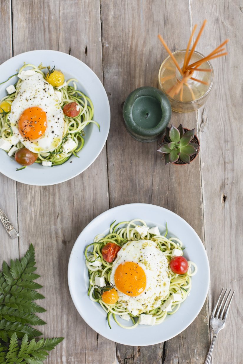 Clean Eating Alice’s Courgetti with Buttery Fried Eggs, Feta & Pesto Recipe: Veggie