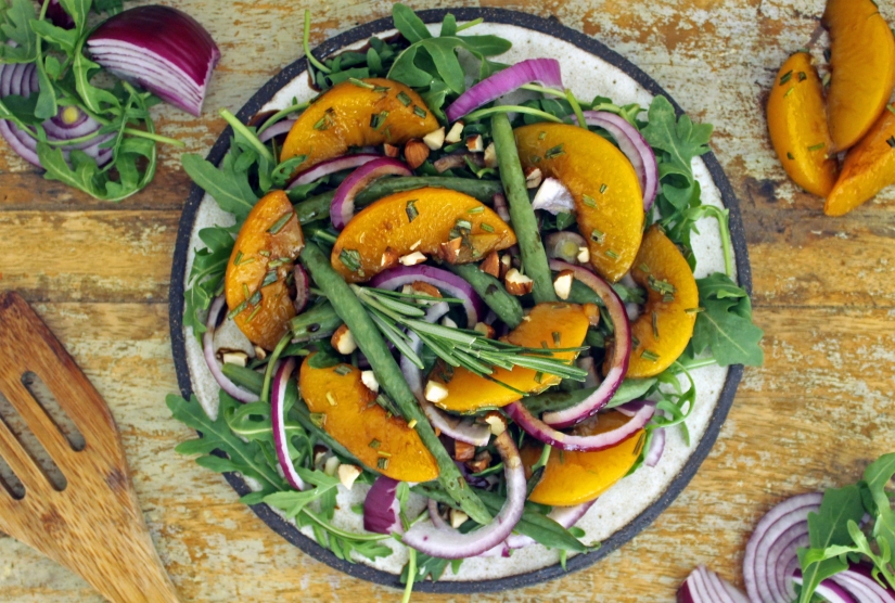 Balsamic and rosemary grilled peach salad