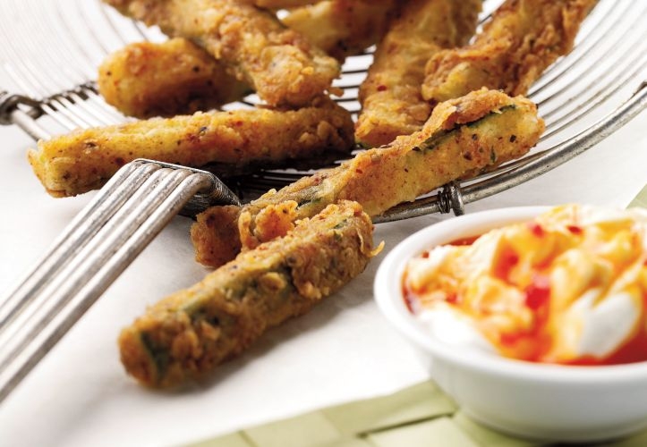 Cajun-spiced Courgettes with a Chilli Garlic Dip