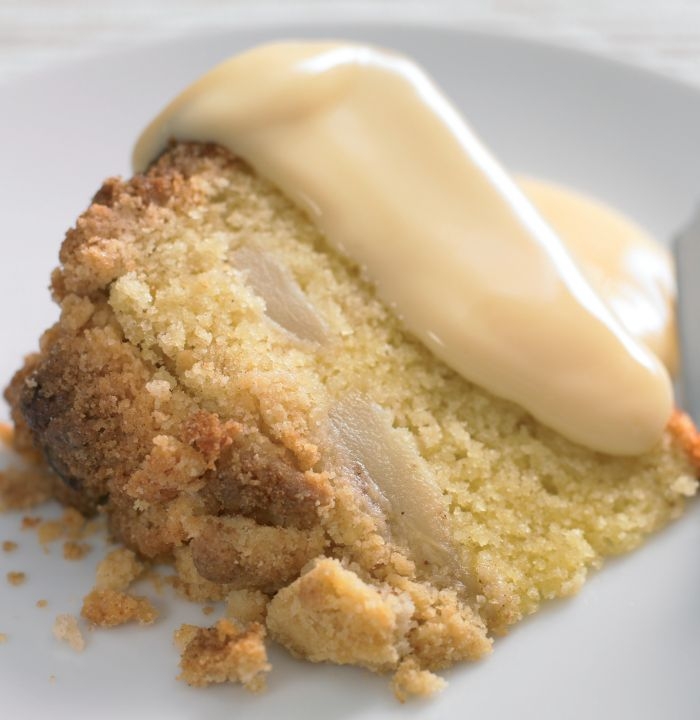 Cinnamon Apple and Pear Crumble Cake with Custard