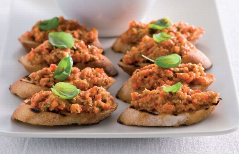 Crostini with Roasted Red Pepper Tapanade Recipe: Veggie