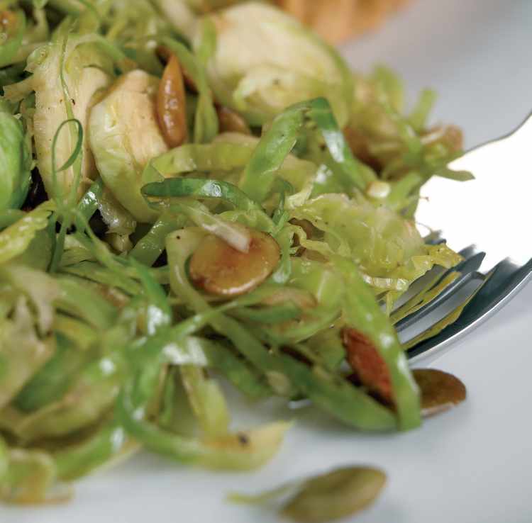 Crunchy Sprout Salad with Pumpkin Seeds and Balsamic Vinegar