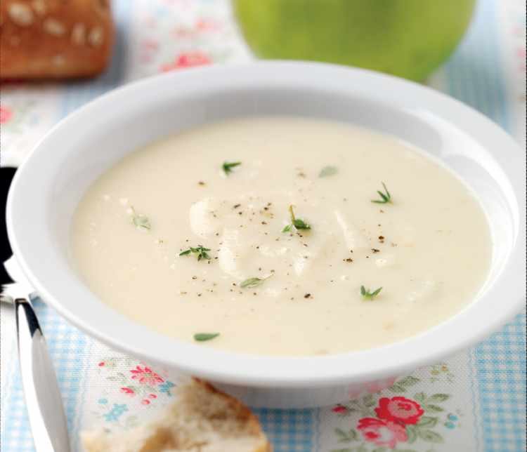 Parsnip and Bramley Apple Soup Recipe: Veggie