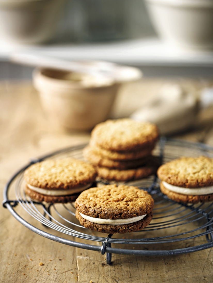 Filled Oat Biscuits