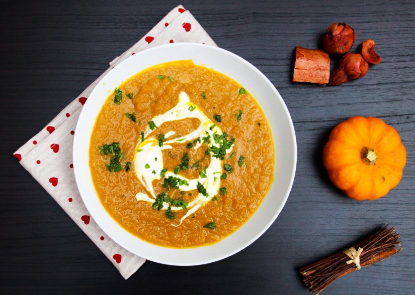 Spicy Carrot and Ginger Soup Recipe: Veggie