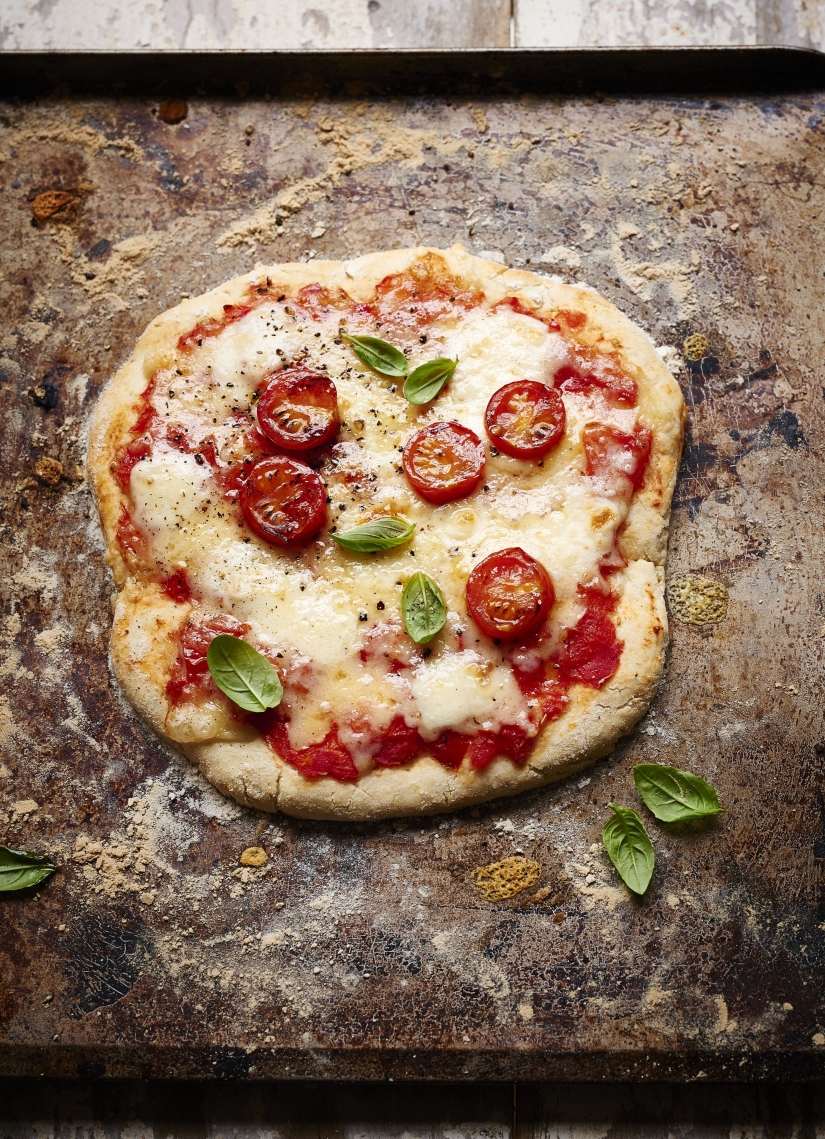 Cherry, Tomato & Basil Pizza