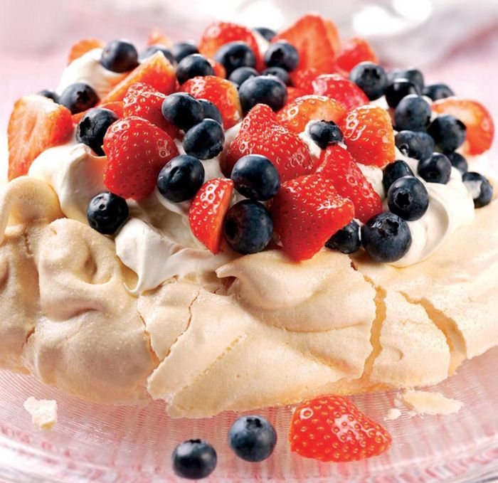 Berries and Cream Pavlova Recipe: Veggie