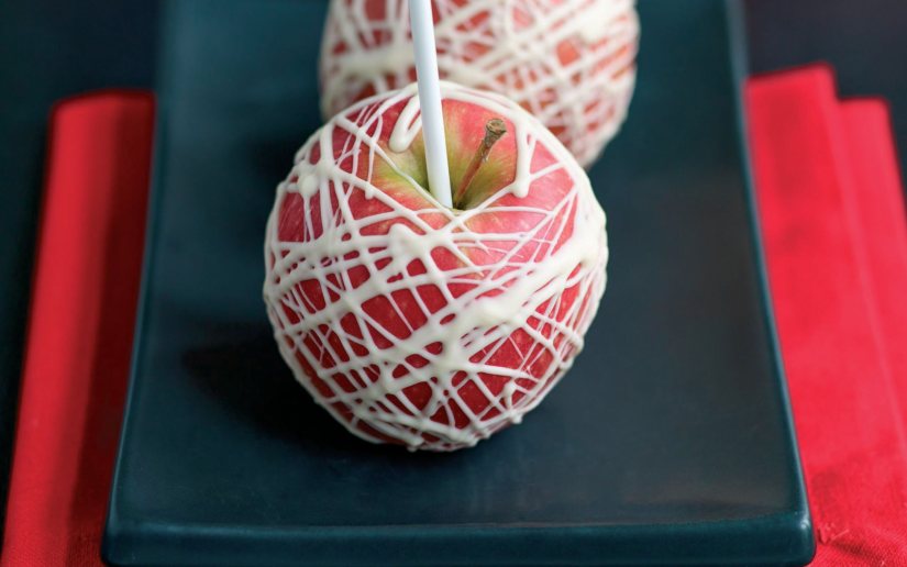 Pink Lady Chocolate Apples Recipe: Veggie