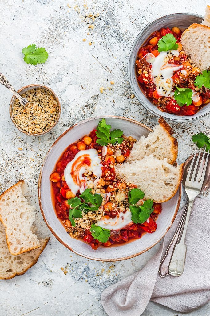 Red Pepper and Sun-Dried Tomato Chickpea Shakshuka Recipe: Veggie