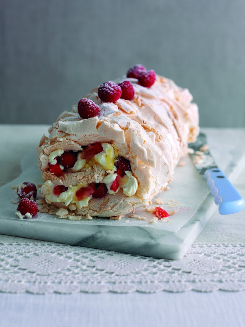 Red Berry Meringue Roulade Recipe: Veggie