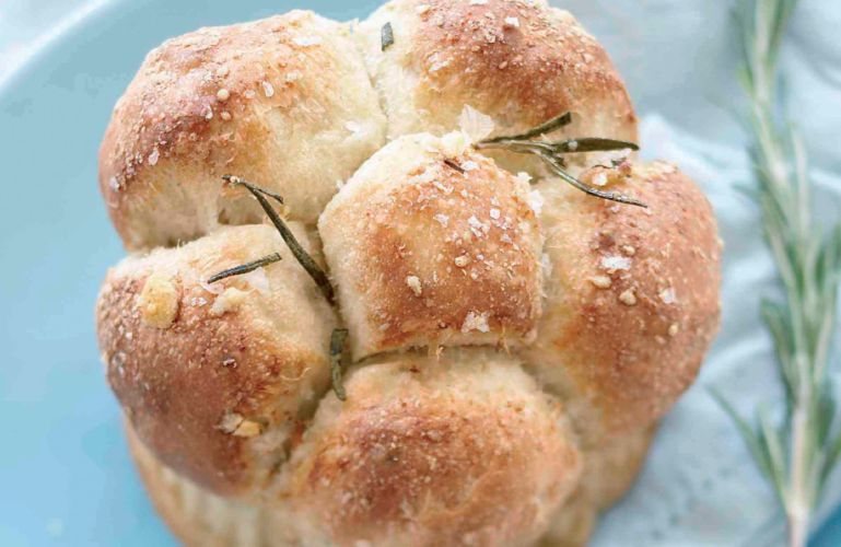Rosemary & Goat’s Cheese Dough Balls Recipe: Veggie