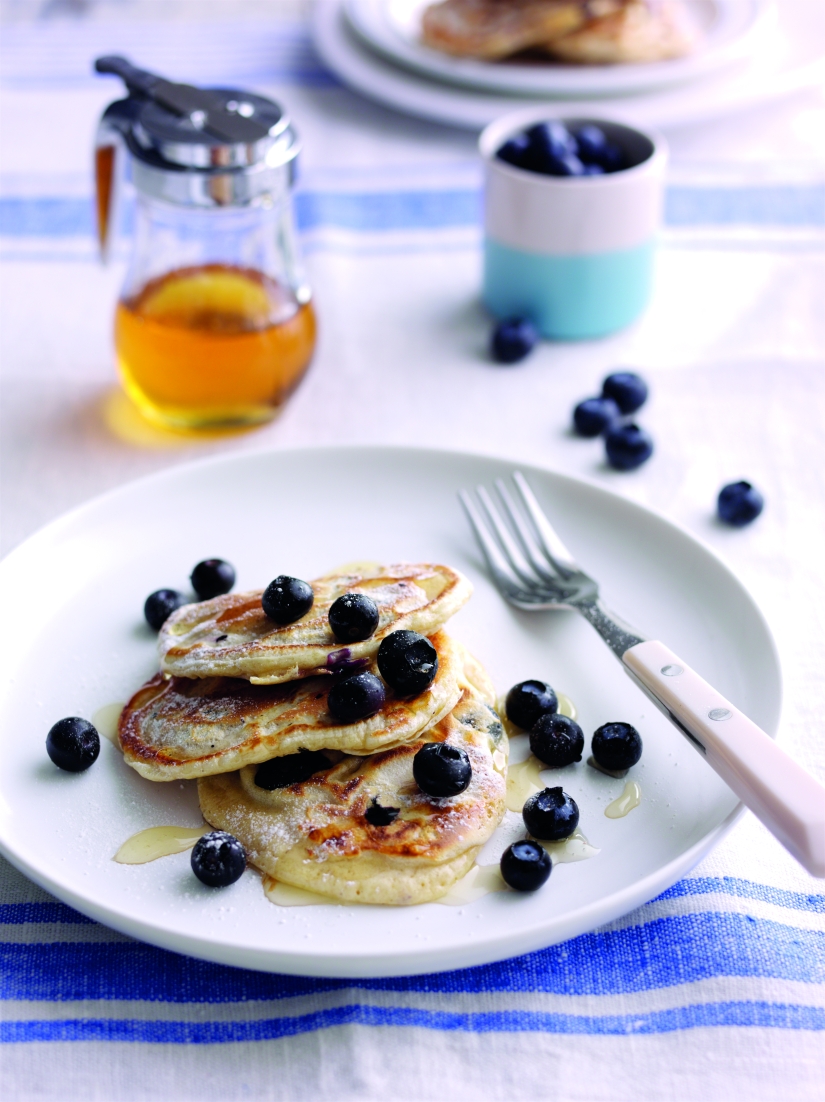 Spelt and Vanilla Blueberry Pancakes with Agave Syrup