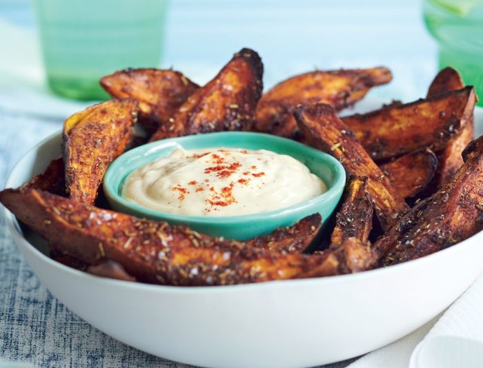 Spicy Sweet Potato Chips with Yoghurt Dip