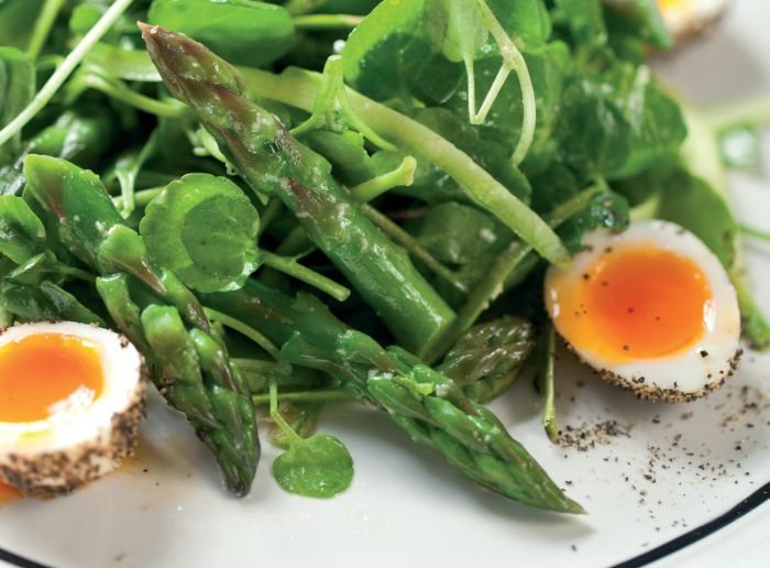 Steamed Asparagus and Quail’s Egg Salad Recipe: Veggie