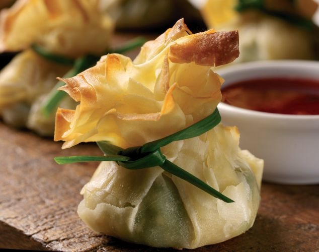 Stilton, Spinach and Walnut Parcels with Blackberry and Russet Apple Sauce Recipe: Veggie