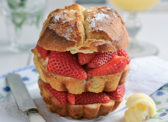 Strawberry and Vanilla Brown Sugar Toasted Brioche Sandwich