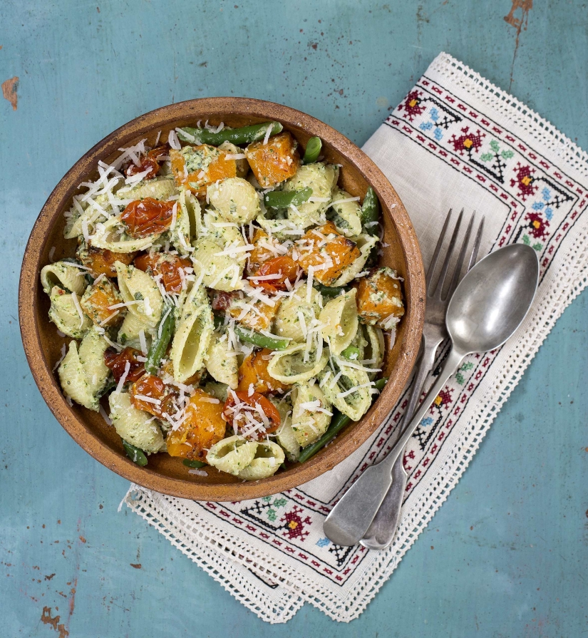 Conighlie with Pumpkin Seed Pesto, Green Beans and Roast Squash Conighlie with Pumpkin Seed Pesto, Green Beans and Roast Squash