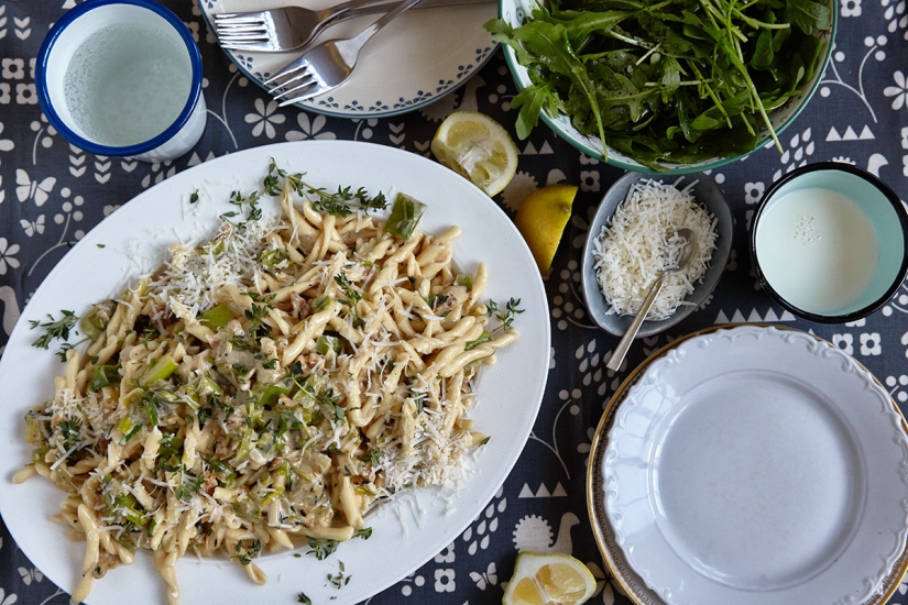 Trofie Pasta and Creamy Leeks with Walnut and Thyme Sauce