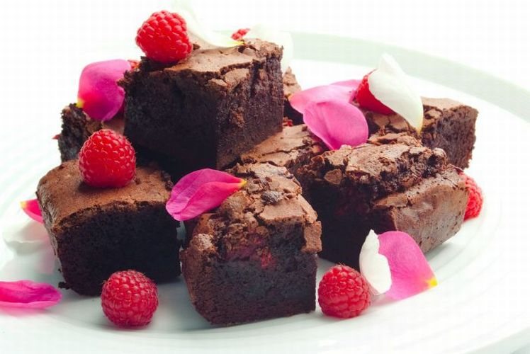 Dark Chocolate & Raspberry Brownies Recipe: Veggie