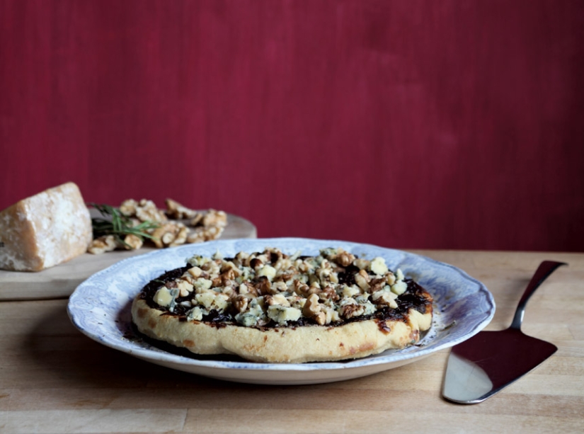 Caramelised Red Onion and Blue Cheese Tart