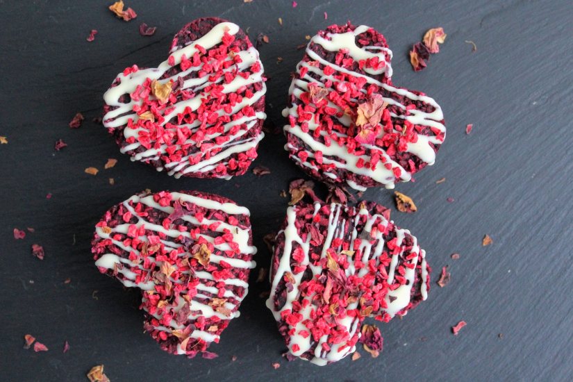 CHOCOLATE & BEETROOT VALENTINE’S HEARTS Recipe: Veggie