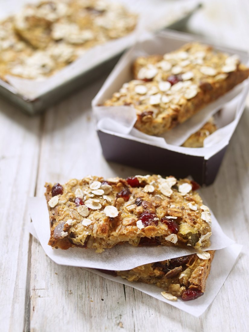 Cranberry and Apple Muesli Bars Recipe: Veggie