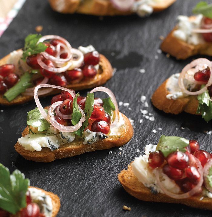 Ruby Red Pomegranate, Blue Cheese, Parsley and Shallot Crostini Recipe: Veggie