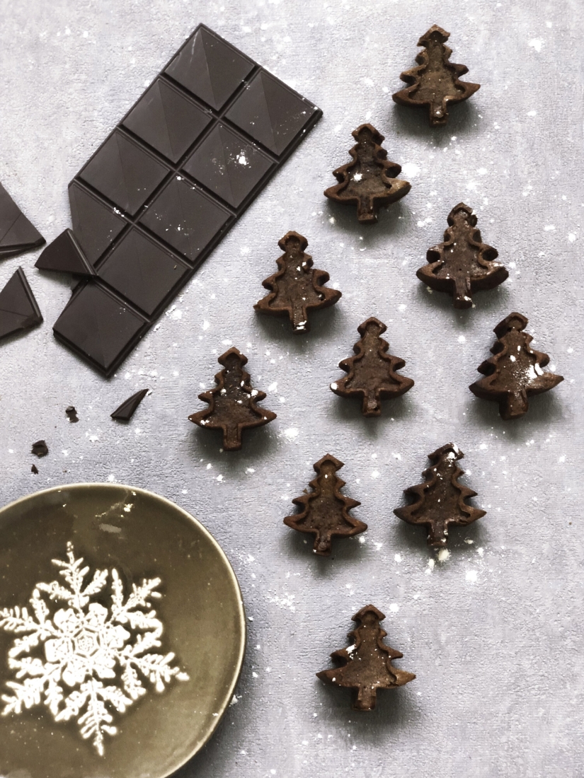 Chocolate and Hazelnut Christmas Tree Cakes