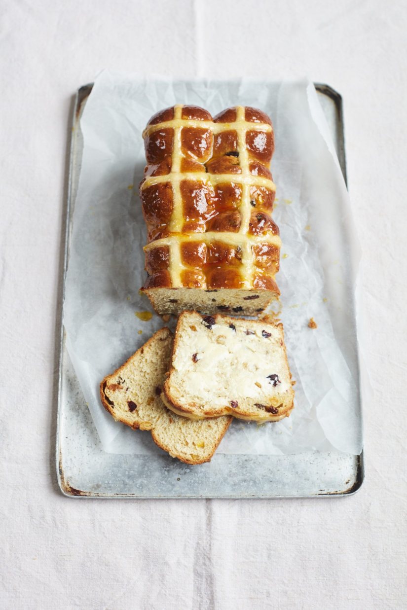 Hot Cross Bun Loaf Recipe: Veggie