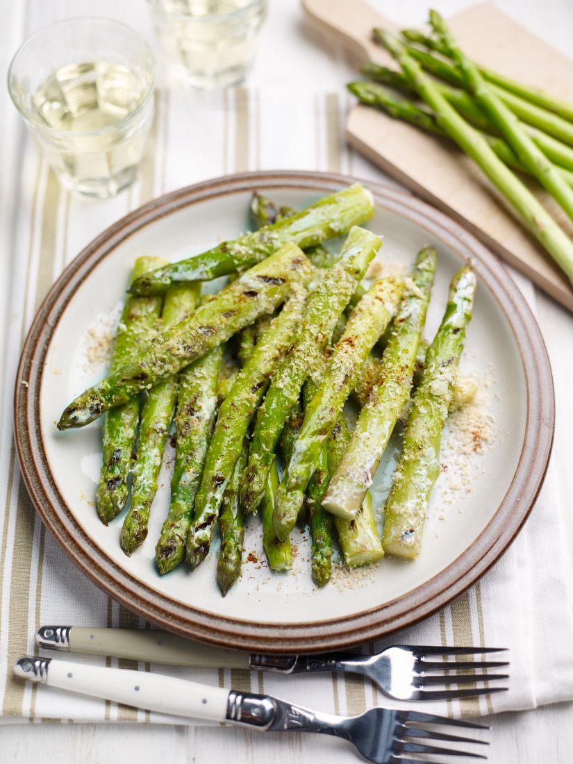 Mexican-style Asparagus with Lime & Sour Cream Glaze Recipe: Veggie