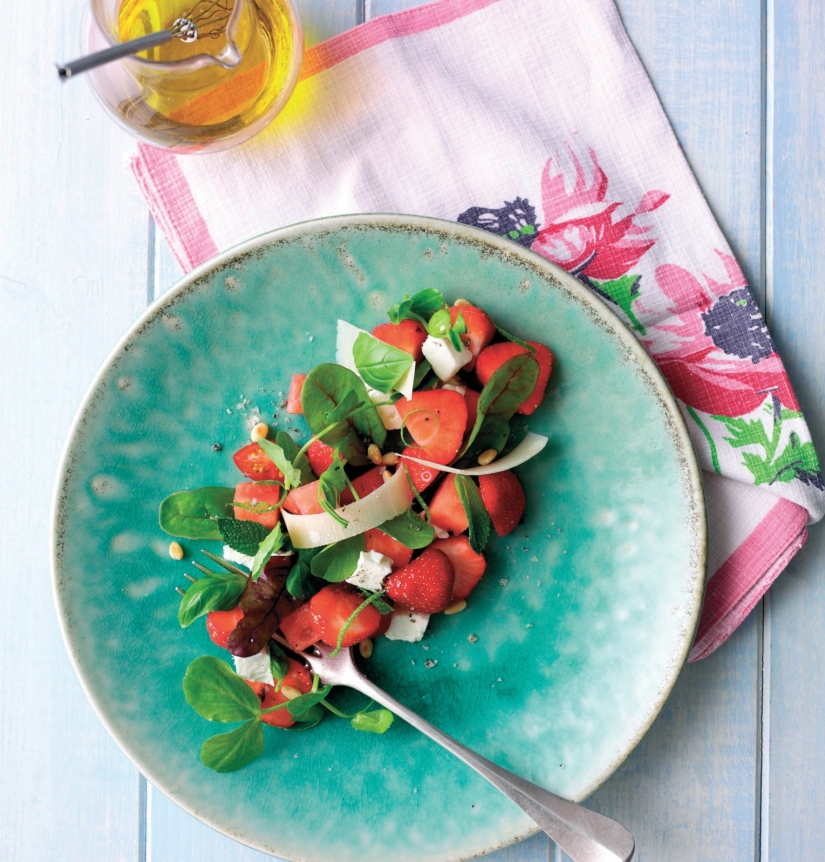 Strawberry and Summer Leaf Salad with Vanilla Salt