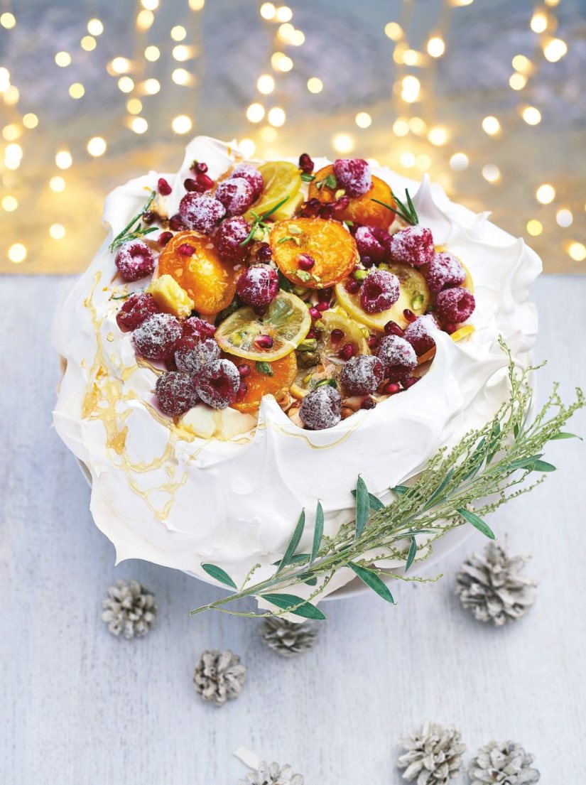 Vegan Pavlova with Candied Fruits Recipe: Veggie