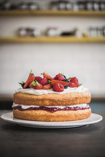 Vegan Victoria Sponge Cake