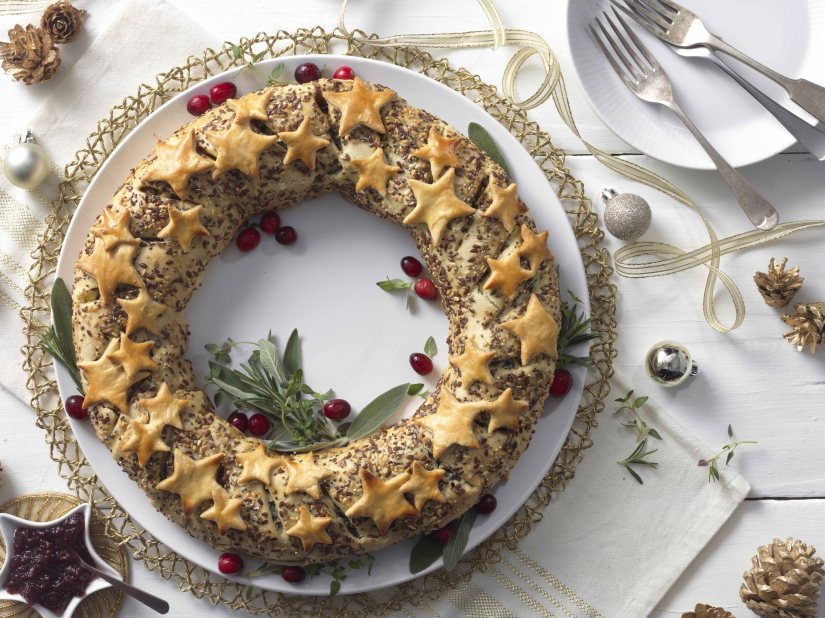 Butternut Squash, Spinach, Feta and Pine Nut Christmas Wreath Recipe: Veggie