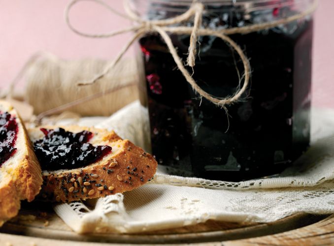Apple and Blackcurrant Jam