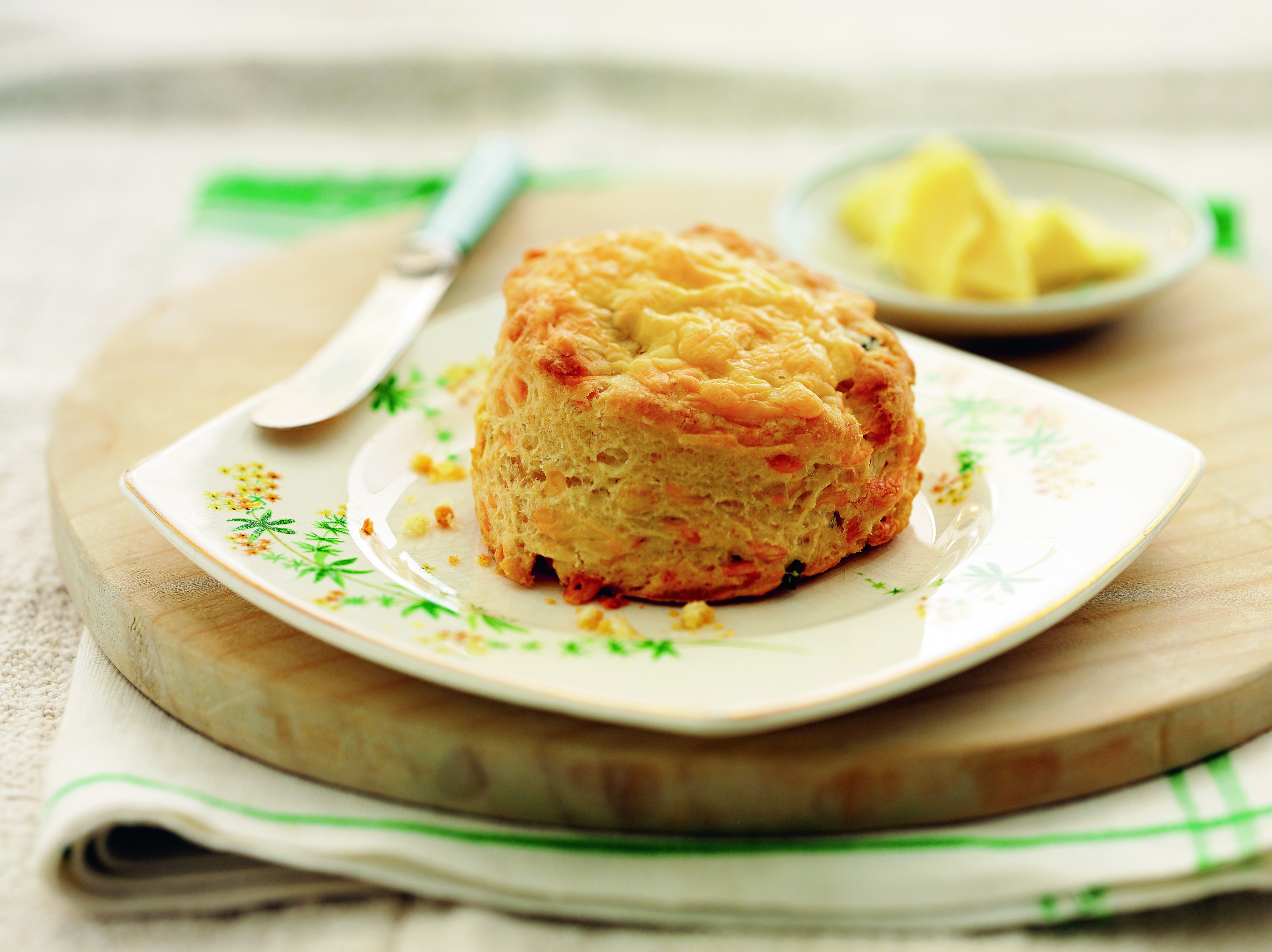 Vintage Cheddar & Chive Scones