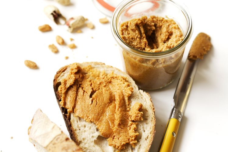 Homemade Peanut Butter