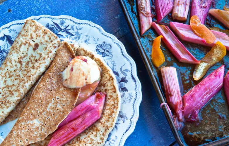 Pancakes with Rhubarb