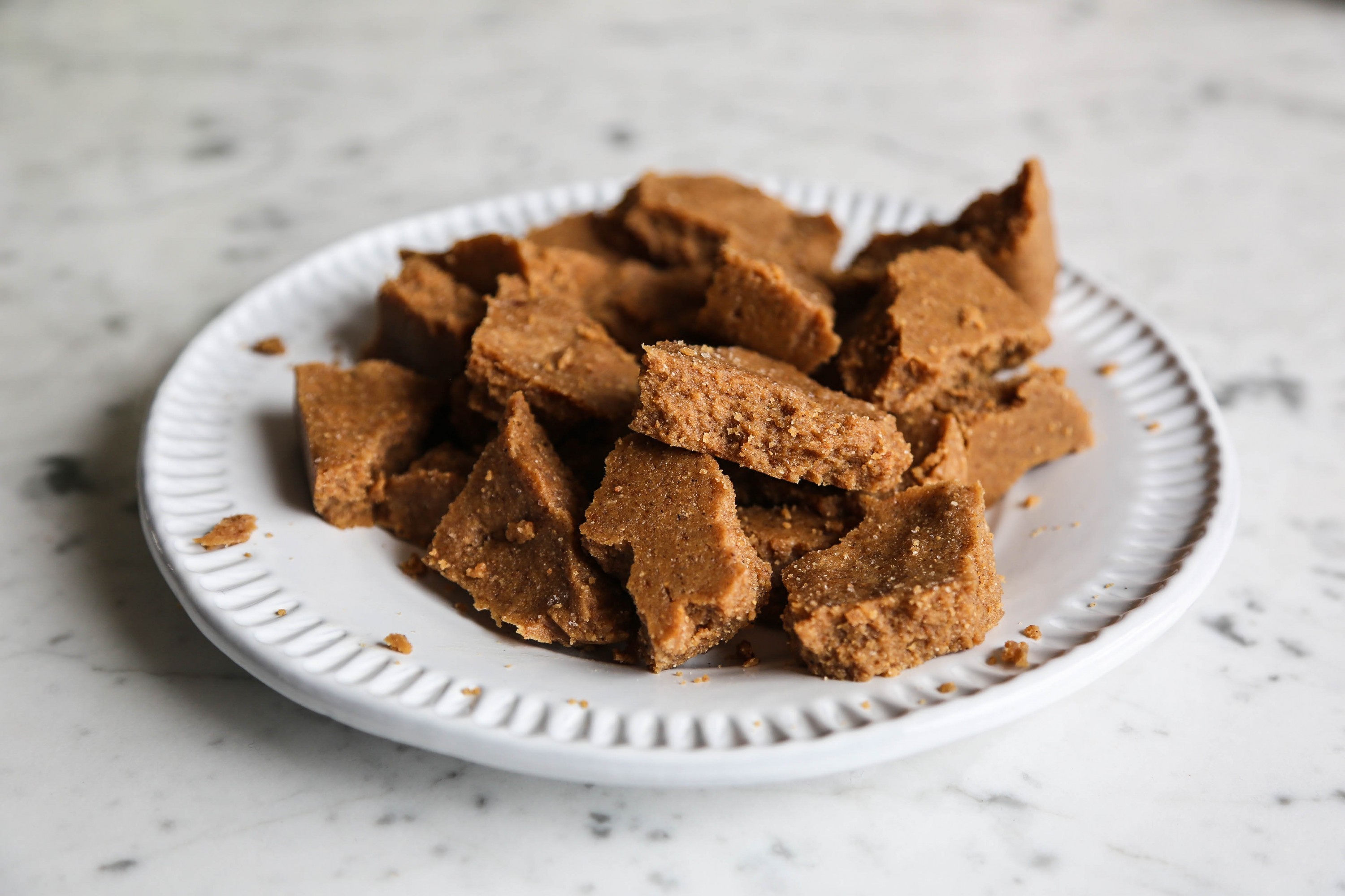 Deliciously Ella’s Salted Maca Fudge