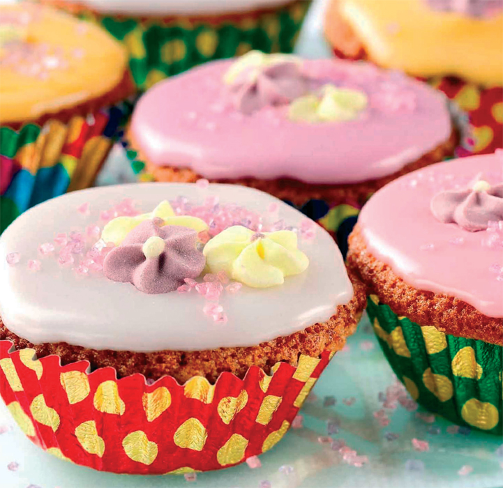 Mini Easter Cakes