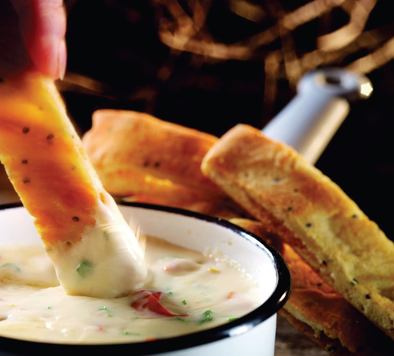 Phil Vickery’s Roast Red Pepper Mozzarella Fondue